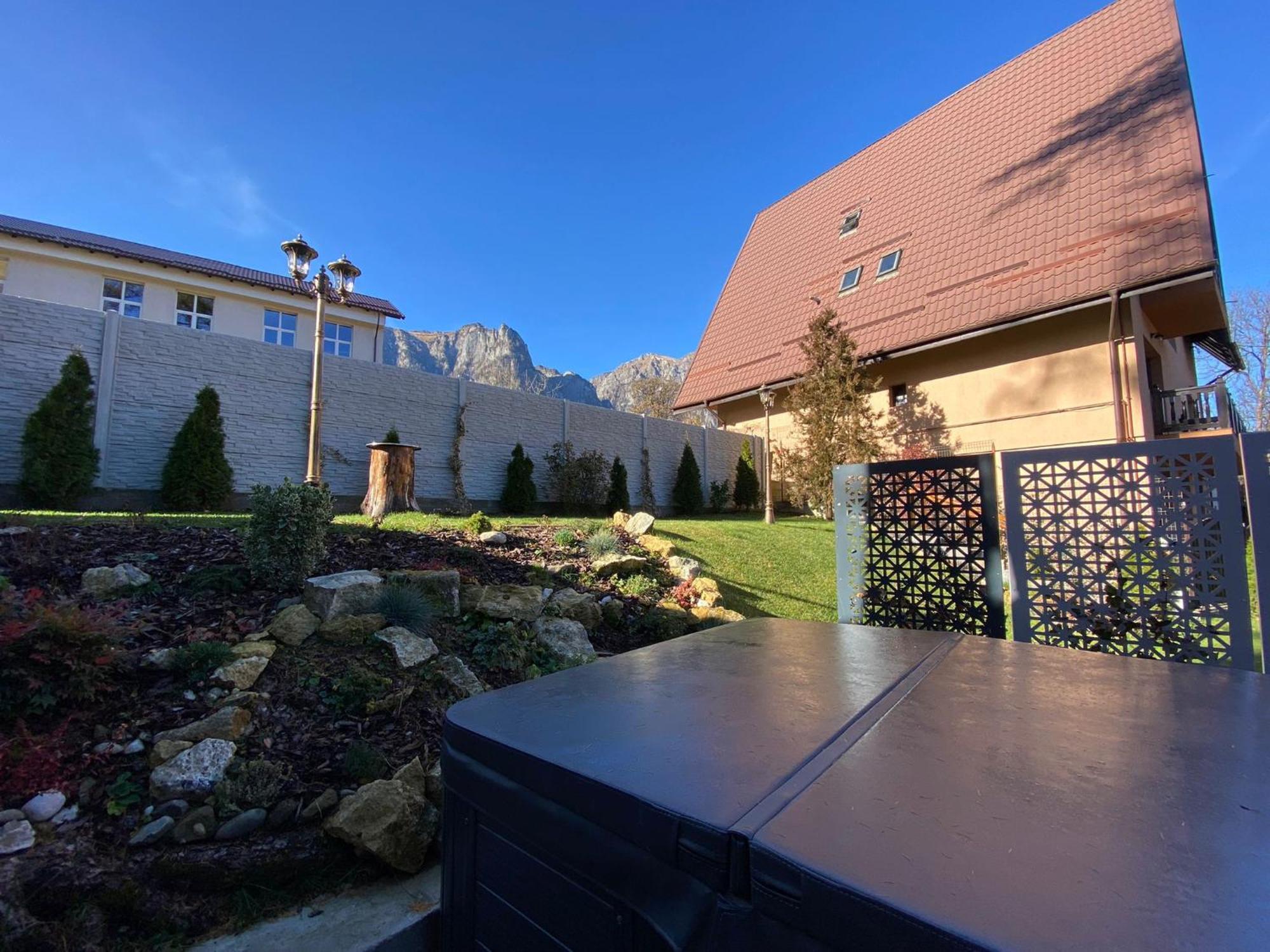 Royal Inn Busteni-Adults Only Exterior photo